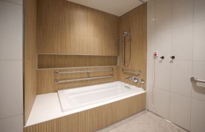 Laboring tub